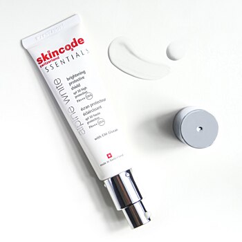 Skincode Essentials Alpine White