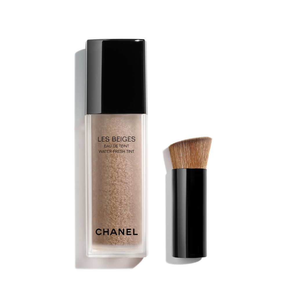 CHANEL Les Beiges Eau De Teint — medium plus купити в інтернет